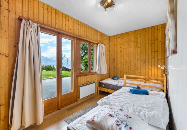 Chalet in Haute-Nendaz - Les 4 Abeilles - 6 pers - bien aménagé Chalet in Haute-Nendaz - Les 4 Abeilles - 6 pers - bien aménagé