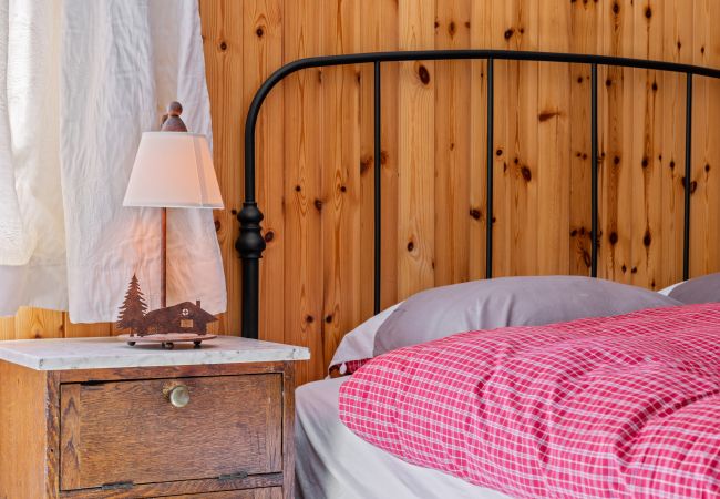 Chalet in Haute-Nendaz - Gisèle - 8 pers - près des pistes Chalet in Haute-Nendaz - Gisèle - 8 pers - près des pistes