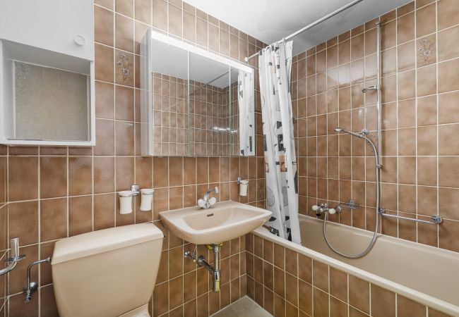 Ferienwohnung in Siviez - Dents-Rousses D4 - 4 pers - ski In&Out Ferienwohnung in Siviez - Dents-Rousses D4 - 4 pers - ski In&Out