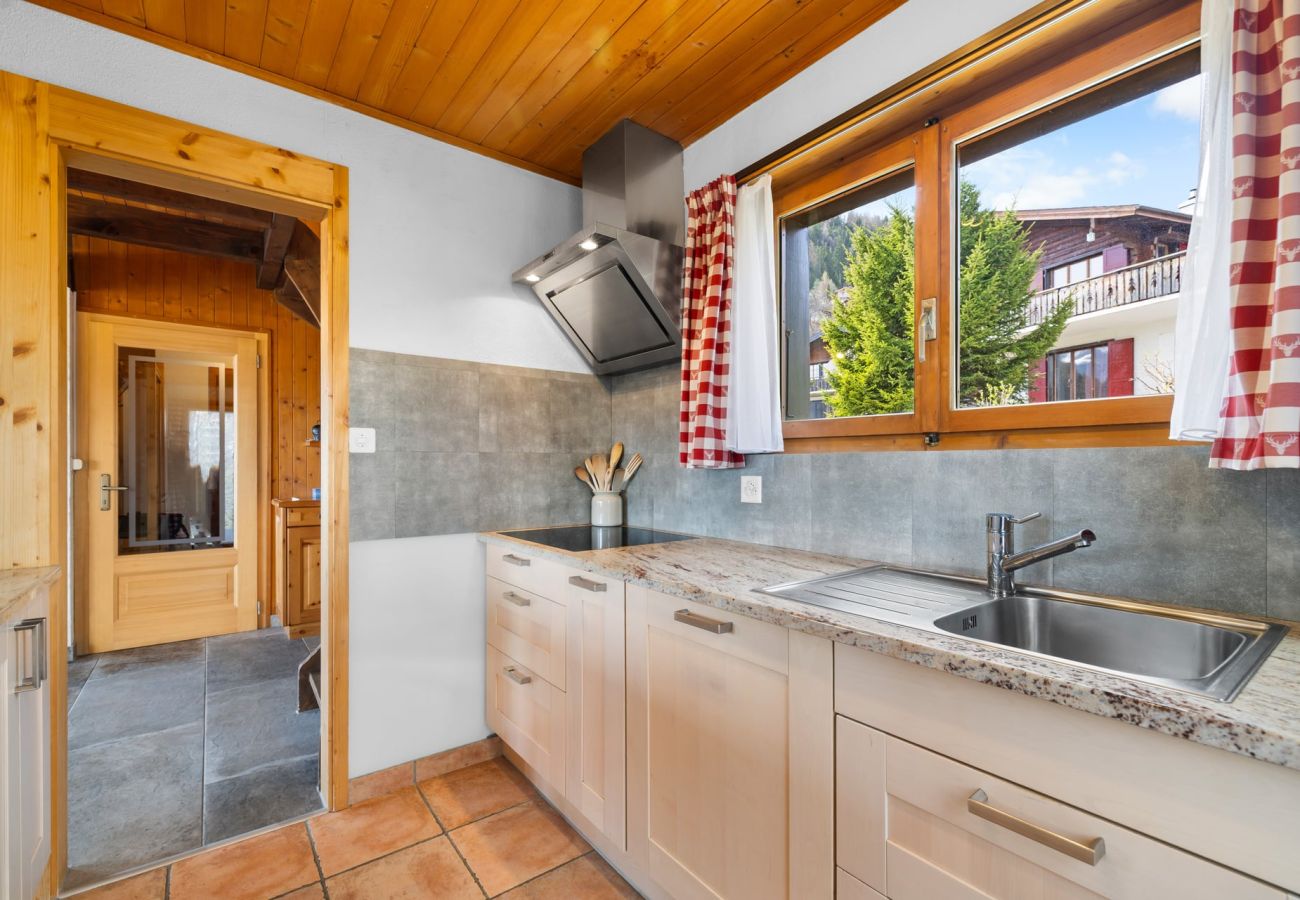 Chalet in Haute-Nendaz - Pomme de Pin - authentique et spacieux