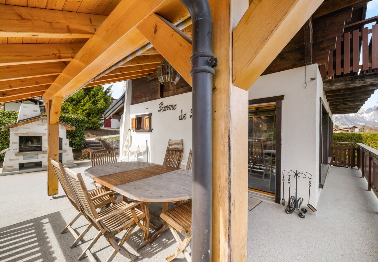 Chalet in Haute-Nendaz - Pomme de Pin - authentique et spacieux
