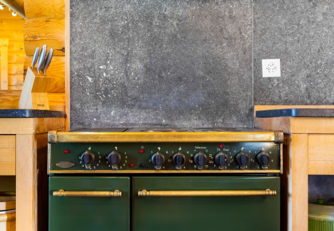 Chalet in Haute-Nendaz - AlpenRose - 8 pers - près des pistes Chalet in Haute-Nendaz - AlpenRose - 8 pers - près des pistes