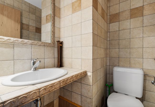 Apartment in Haute-Nendaz - Les Platanes E4 - 5 pers - centre station Apartment in Haute-Nendaz - Les Platanes E4 - 5 pers - centre station