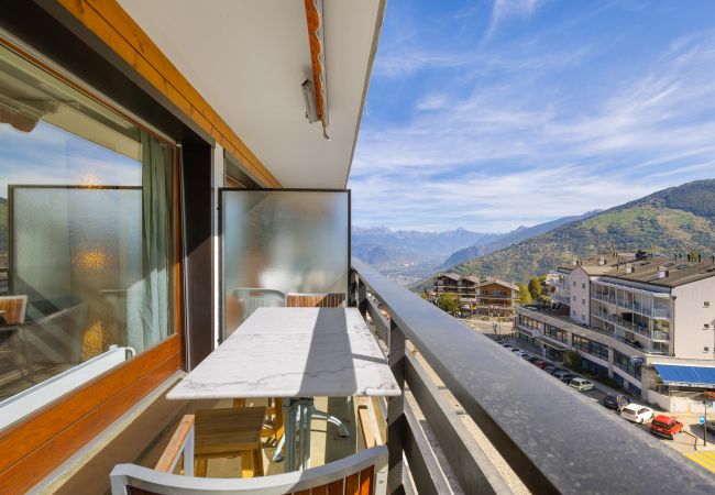 Apartment in Haute-Nendaz - Les Platanes E4 - 5 pers - centre station Apartment in Haute-Nendaz - Les Platanes E4 - 5 pers - centre station