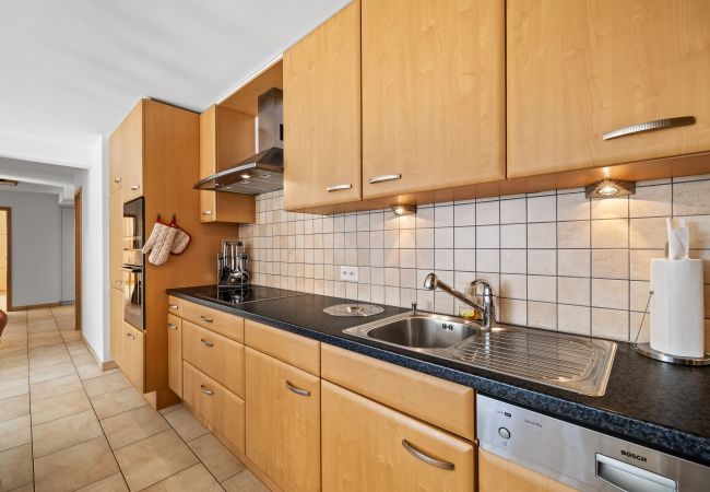 Apartment in Haute-Nendaz - Christiania I A8 - 6 pers - ski in&out Apartment in Haute-Nendaz - Christiania I A8 - 6 pers - ski in&out