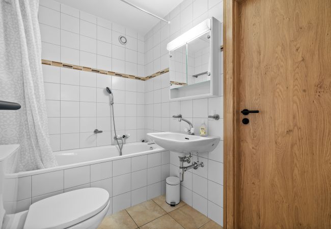 Apartment in Haute-Nendaz - Christiania I A8 - 6 pers - ski in&out Apartment in Haute-Nendaz - Christiania I A8 - 6 pers - ski in&out