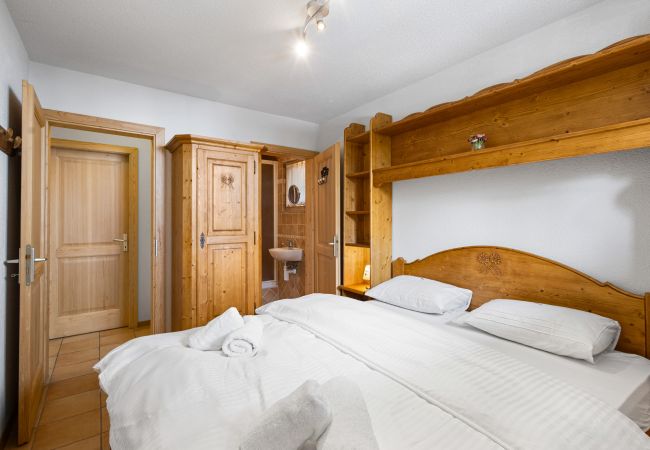 Chalet in Haute-Nendaz - Karuda - 12 pers - jacuzzi et sauna Chalet in Haute-Nendaz - Karuda - 12 pers - jacuzzi et sauna