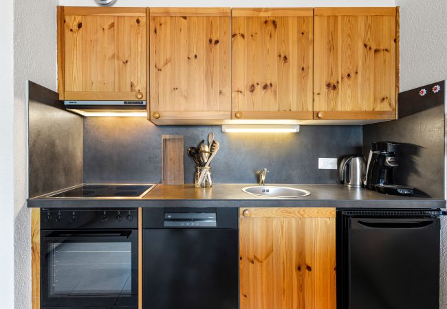 Apartment in Haute-Nendaz - Les Hauts-de-Nendaz B L7 - 4 pers - ski In/Out Apartment in Haute-Nendaz - Les Hauts-de-Nendaz B L7 - 4 pers - ski In/Out