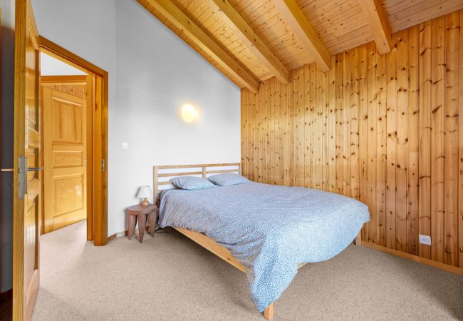 Chalet in Haute-Nendaz - Stugan - 6 pers - centre station Chalet in Haute-Nendaz - Stugan - 6 pers - centre station