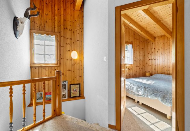 Chalet in Haute-Nendaz - Stugan - 6 pers - centre station Chalet in Haute-Nendaz - Stugan - 6 pers - centre station