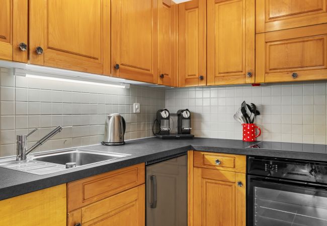 Apartment in Siviez - Dents-Rousses D4 - 4 pers - ski In&Out Apartment in Siviez - Dents-Rousses D4 - 4 pers - ski In&Out