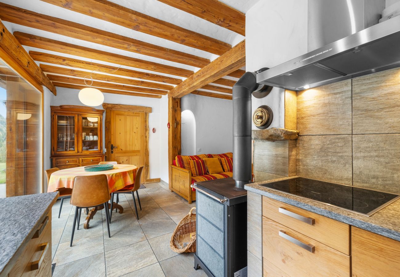 Apartment in Haute-Nendaz - Chalet La Verne - appartement du Bas Apartment in Haute-Nendaz - Chalet La Verne - appartement du Bas