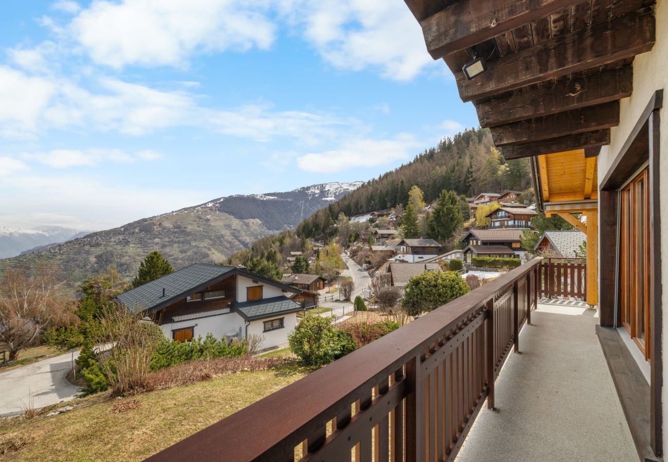 Chalet in Haute-Nendaz - Pomme de Pin - authentique et spacieux