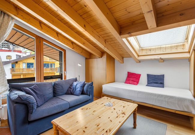 Appartement à Haute-Nendaz - Christiania II E8 - 4 pers - au pied des pistes Appartement à Haute-Nendaz - Christiania II E8 - 4 pers - au pied des pistes