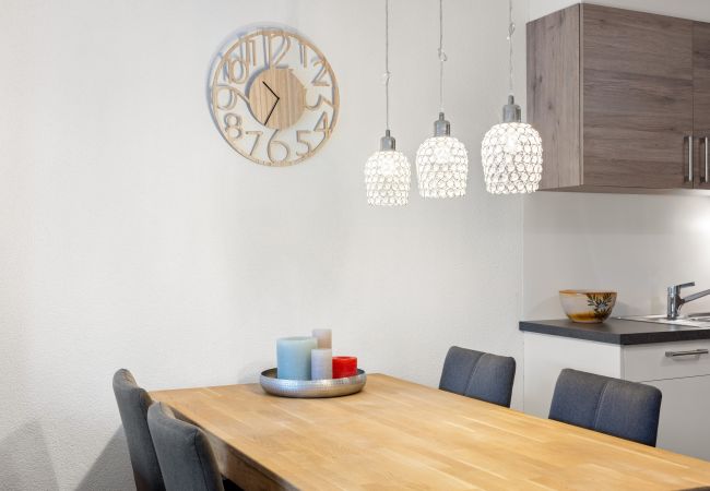 Appartement à Haute-Nendaz - Les Platanes F1 - 6 pers - centre Appartement à Haute-Nendaz - Les Platanes F1 - 6 pers - centre