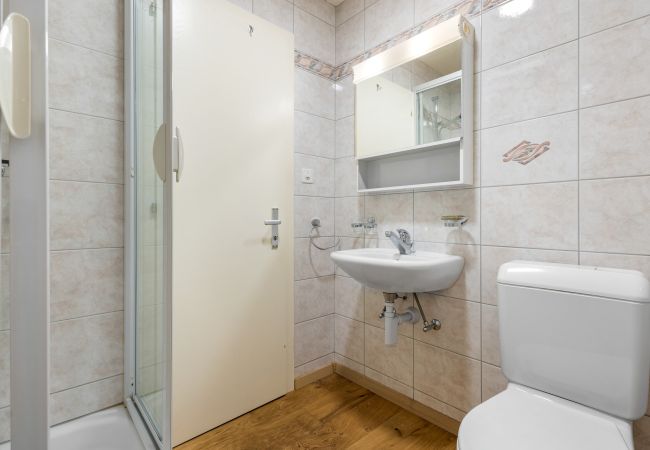 Appartement à Haute-Nendaz - Les Platanes F1 - 6 pers - centre Appartement à Haute-Nendaz - Les Platanes F1 - 6 pers - centre