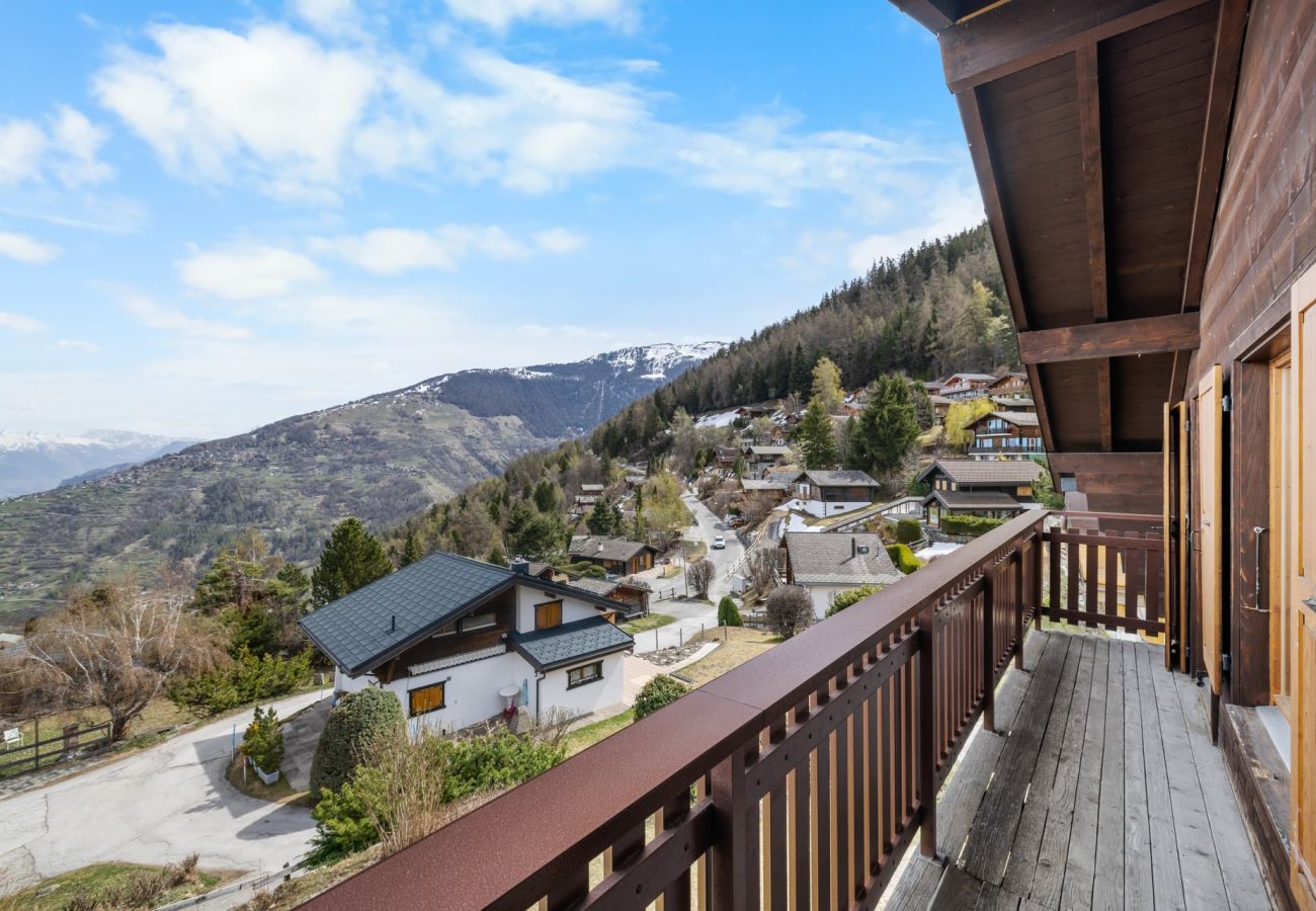 Chalet à Haute-Nendaz - Pomme de Pin - authentique et spacieux